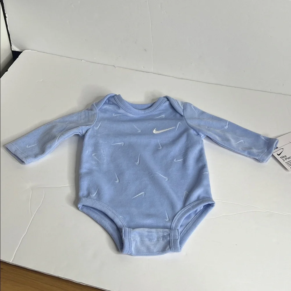 Nike Infant Girls' Essentials Bodysuit & Pants Set - Picture 5 of 12